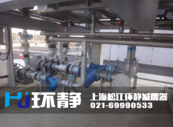 <a href=http://m.fxeet.com target=_blank class=infotextkey>橡膠接頭</a>運行車間